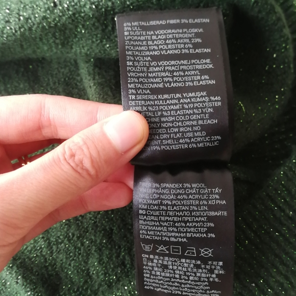 H&M green sweater with metallic thread - Picture 5 of 5